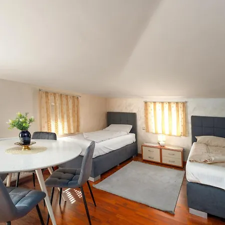 Teo By Briskva Apartment Porec